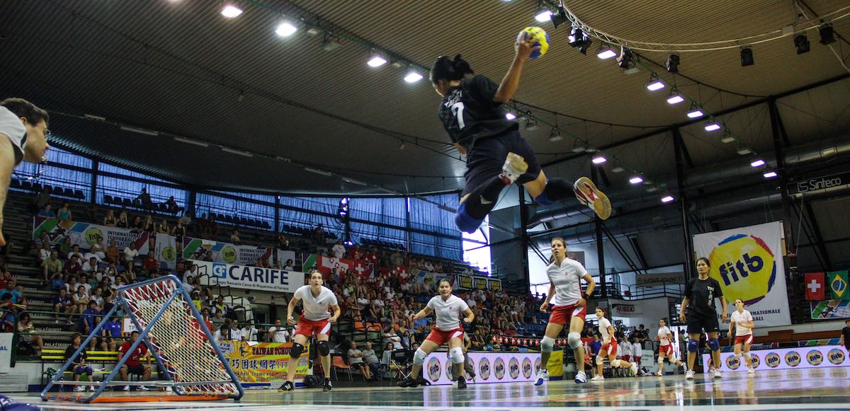 Finale des champinonnats du monde de tchoukball 2011 à Ferrara, Italie